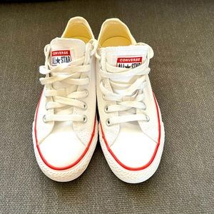 Converse Allstars low tops Womens size 6.5 white